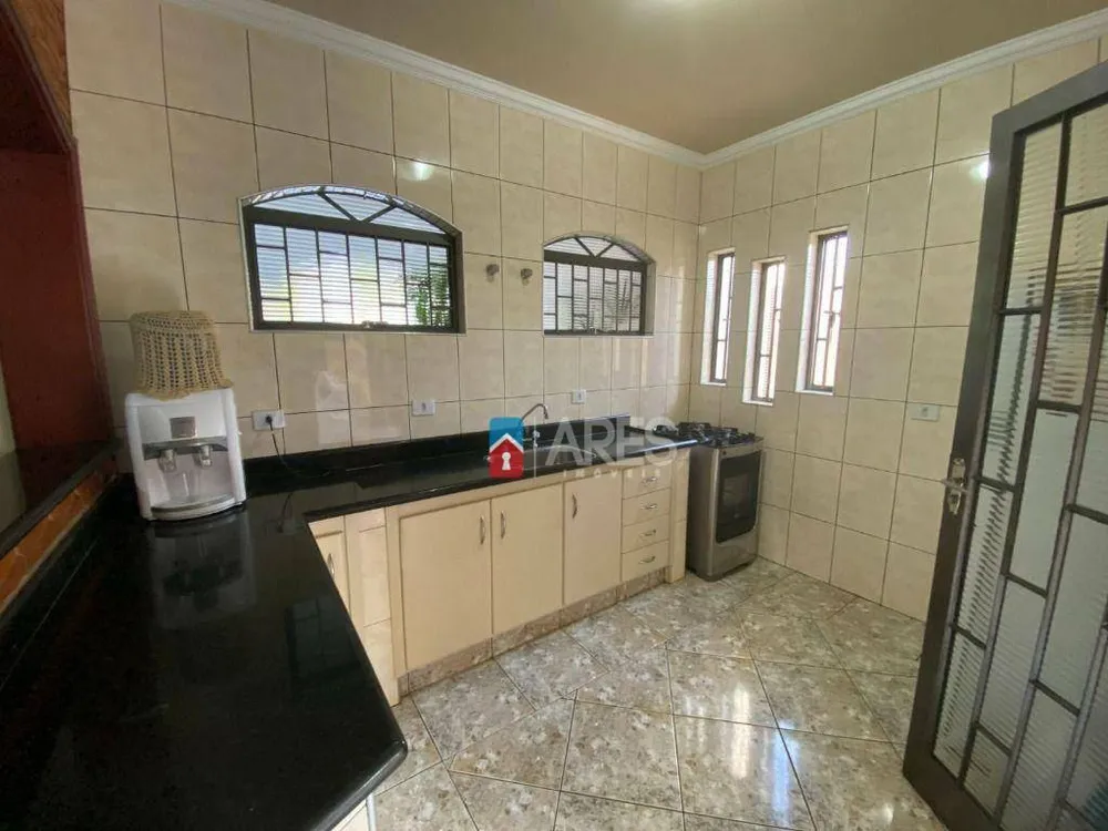 Casa, 3 quartos, 176 m² - Foto 2