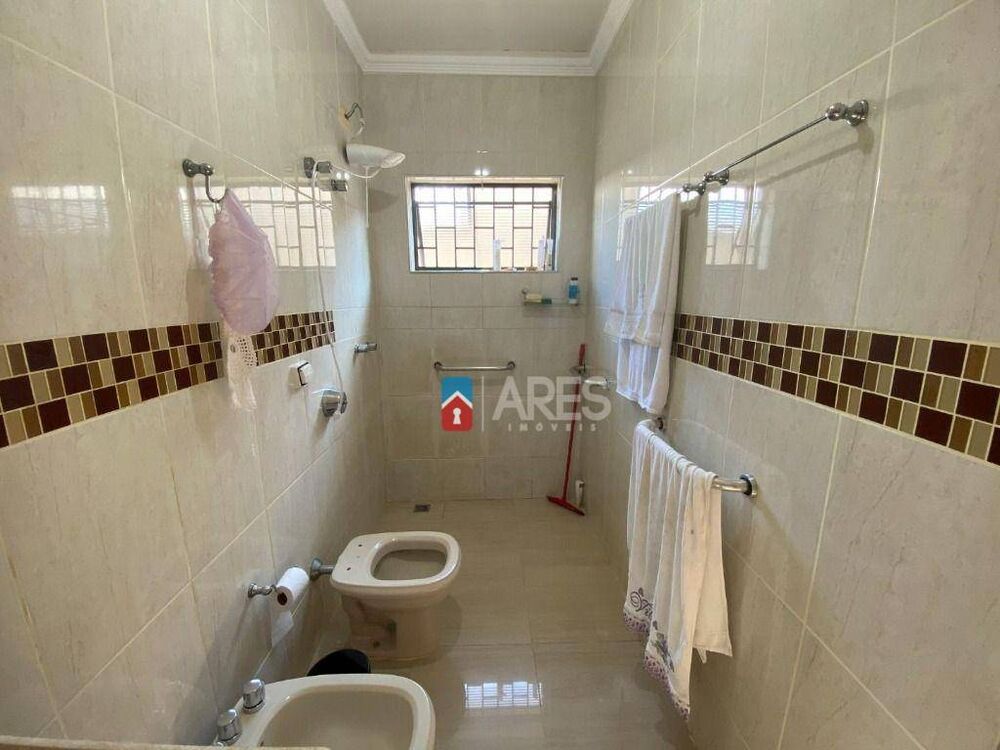 Casa, 3 quartos, 176 m² - Foto 3