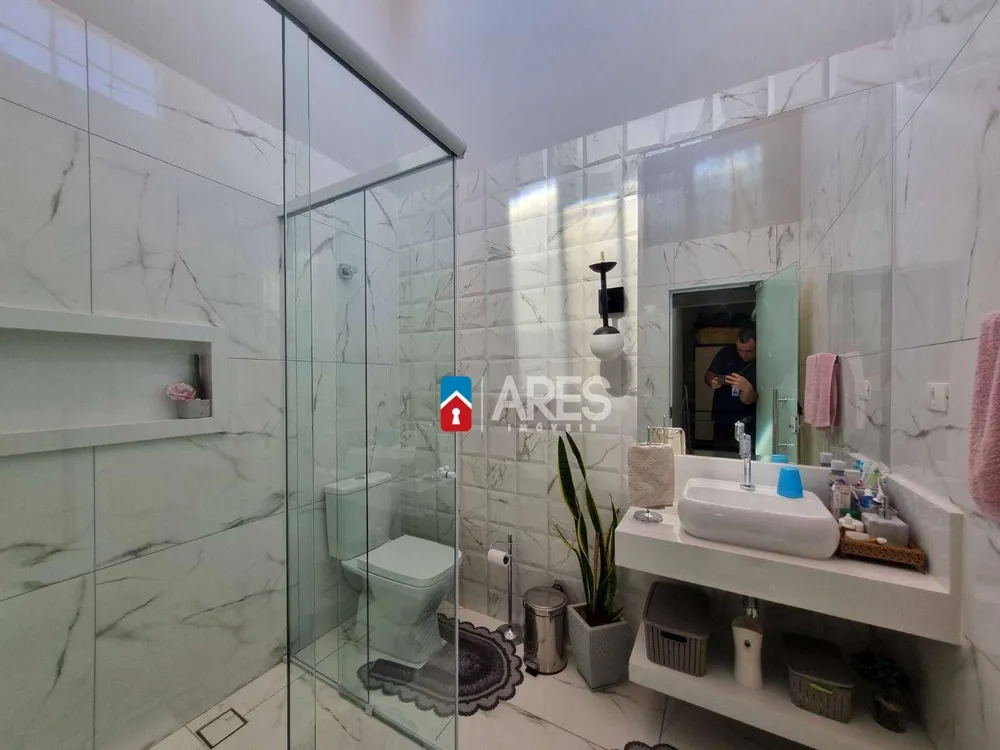 Casa, 3 quartos, 250 m² - Foto 3