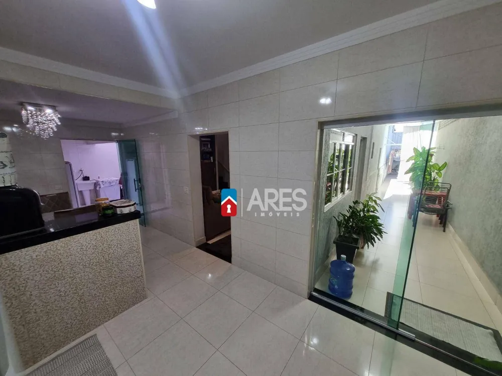 Casa, 3 quartos, 250 m² - Foto 9
