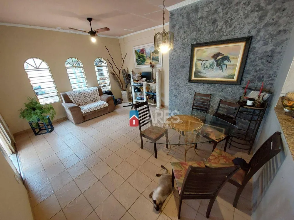 Chácara, 4 quartos, 790 m² - Foto 3
