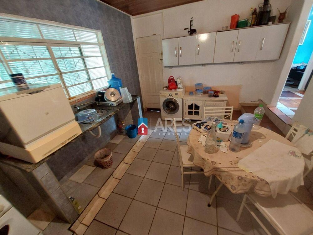 Chácara à venda com 4 quartos, 154m² - Foto 3