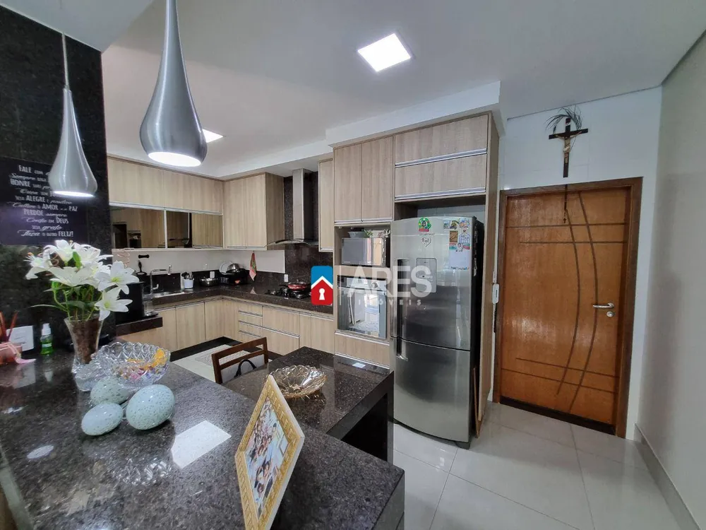 Casa, 4 quartos, 182 m² - Foto 11
