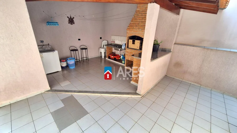 Casa, 3 quartos, 213 m² - Foto 4