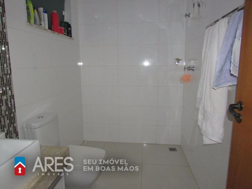 Casa, 4 quartos, 250 m² - Foto 19