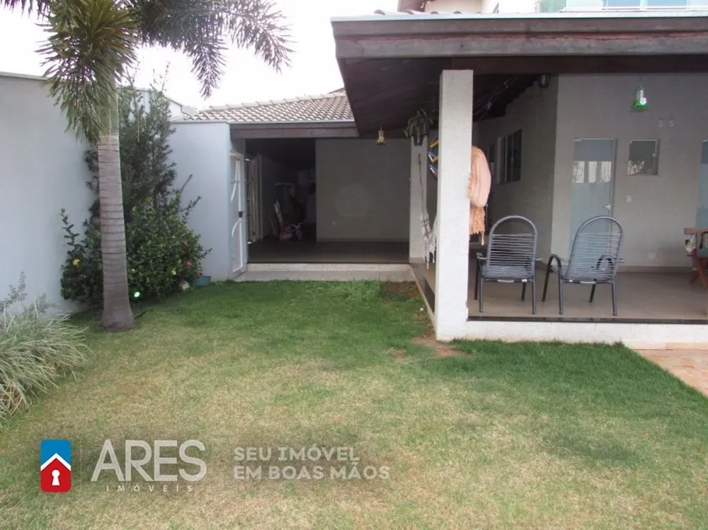 Casa, 4 quartos, 250 m² - Foto 22