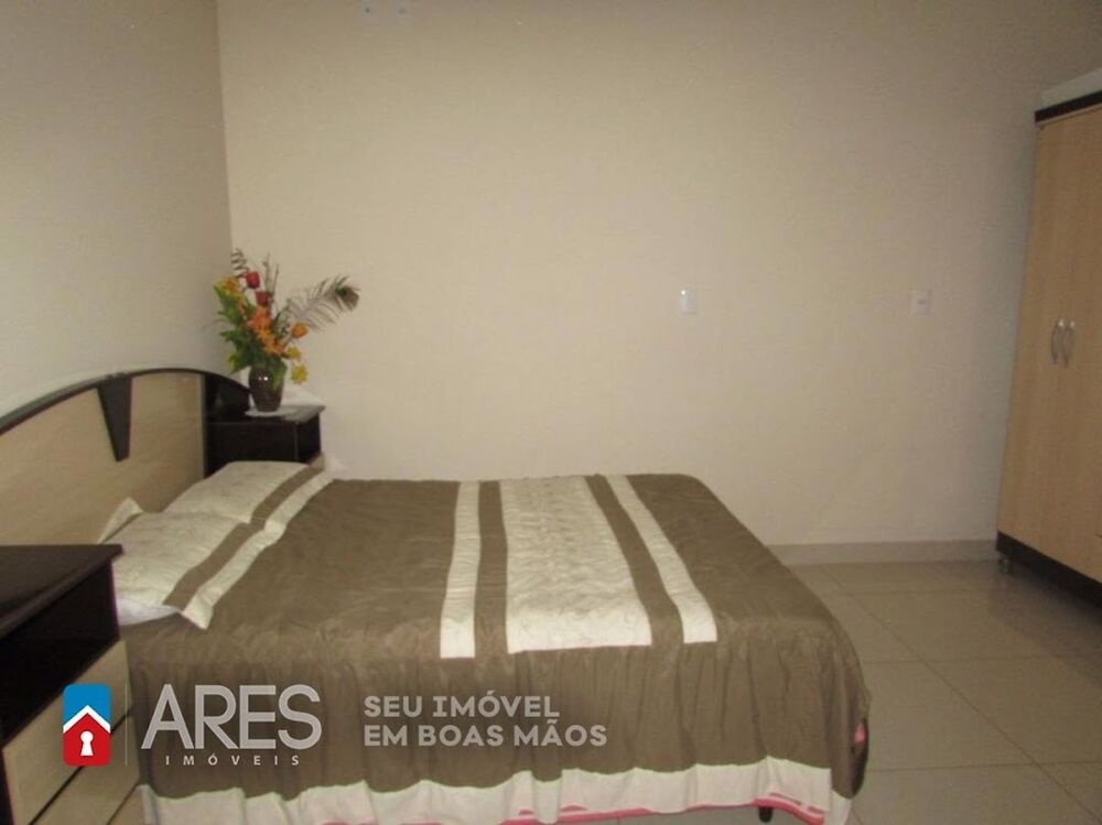 Casa, 4 quartos, 250 m² - Foto 8