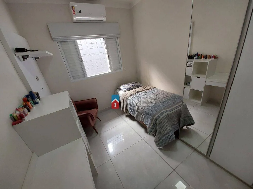 Casa, 3 quartos, 231 m² - Foto 5