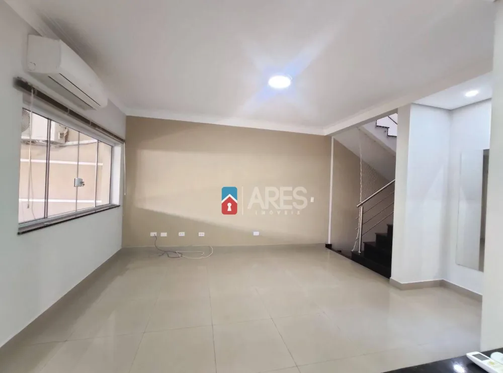 Casa, 3 quartos, 218 m² - Foto 3