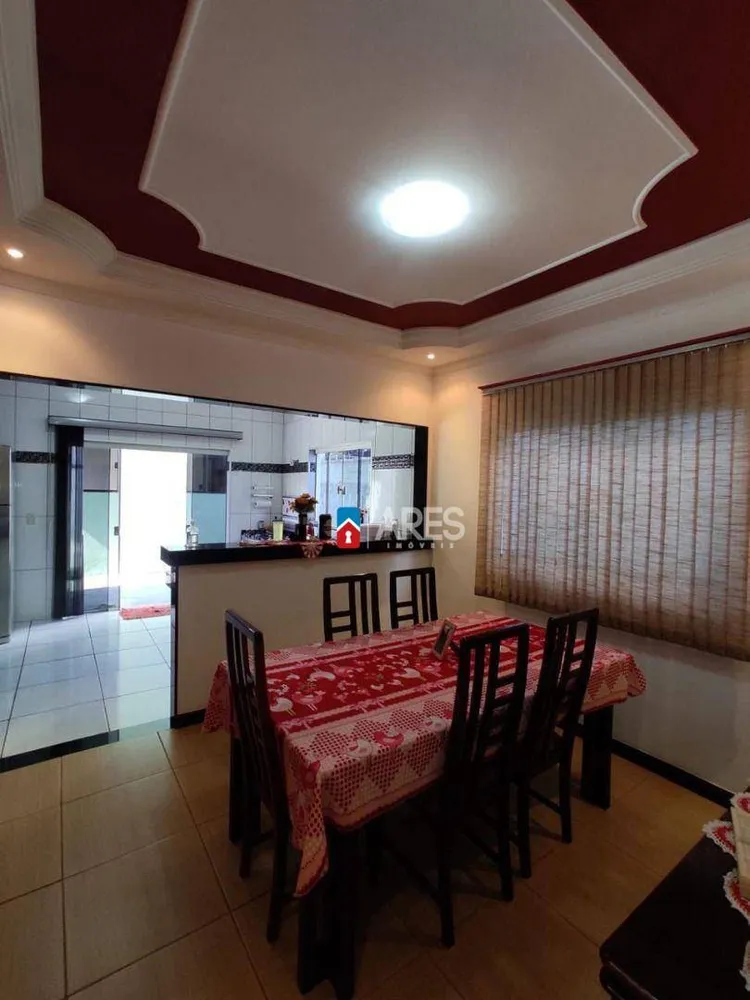 Casa, 4 quartos, 192 m² - Foto 8