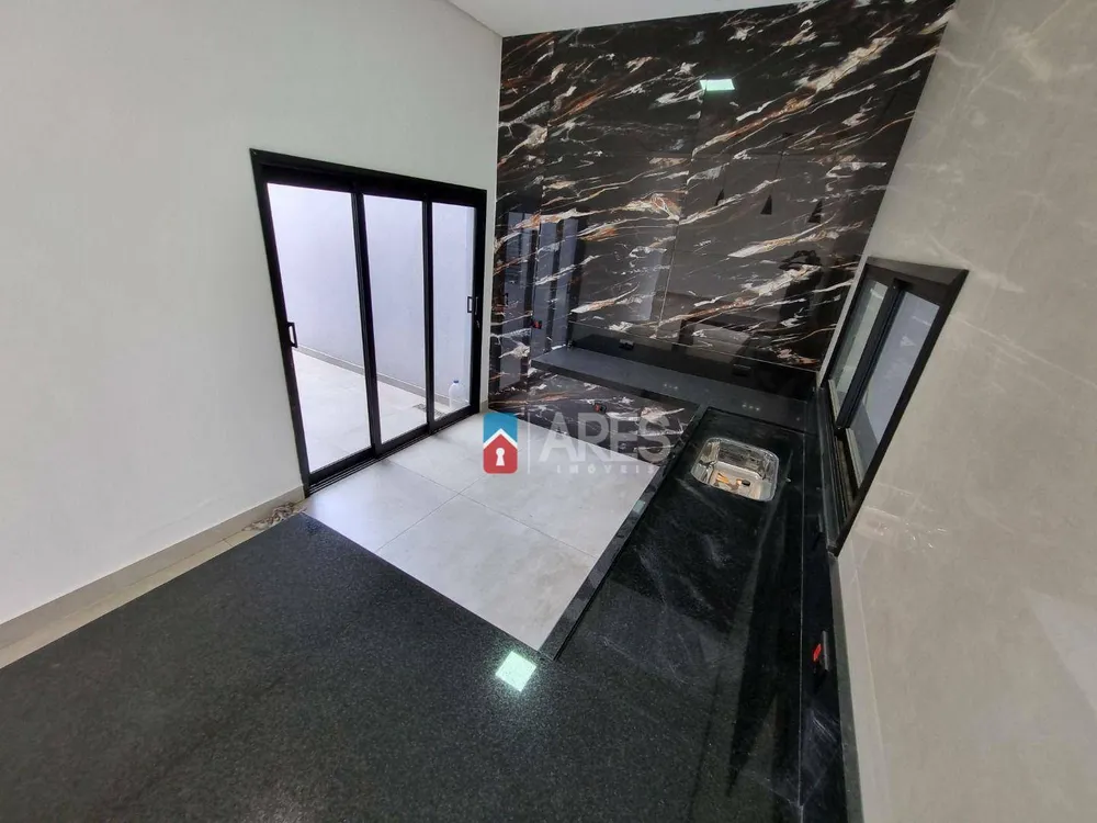 Casa, 3 quartos, 222 m² - Foto 2