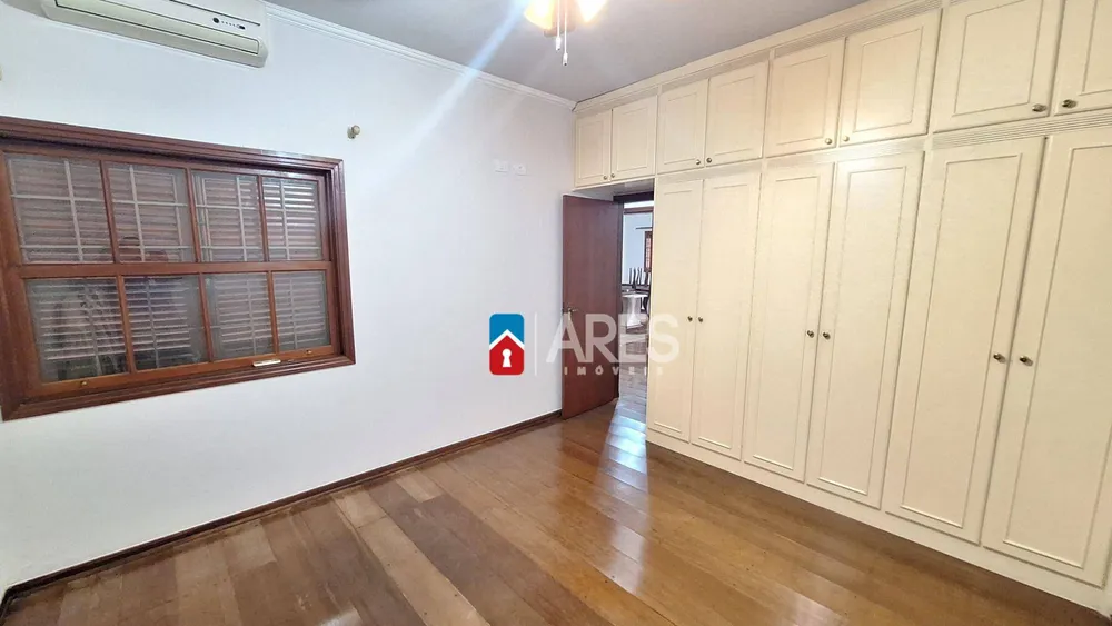 Casa, 3 quartos, 249 m² - Foto 13