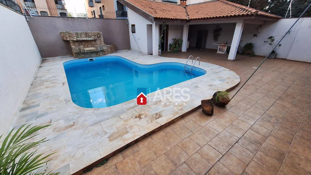 Casa, 3 quartos, 249 m² - Foto 3