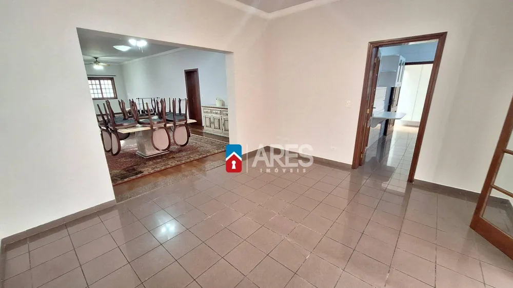 Casa, 3 quartos, 249 m² - Foto 15