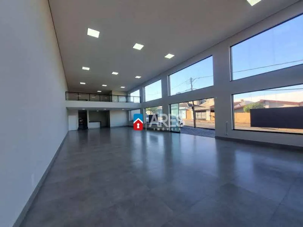 Loja-Salão, 230 m² - Foto 1
