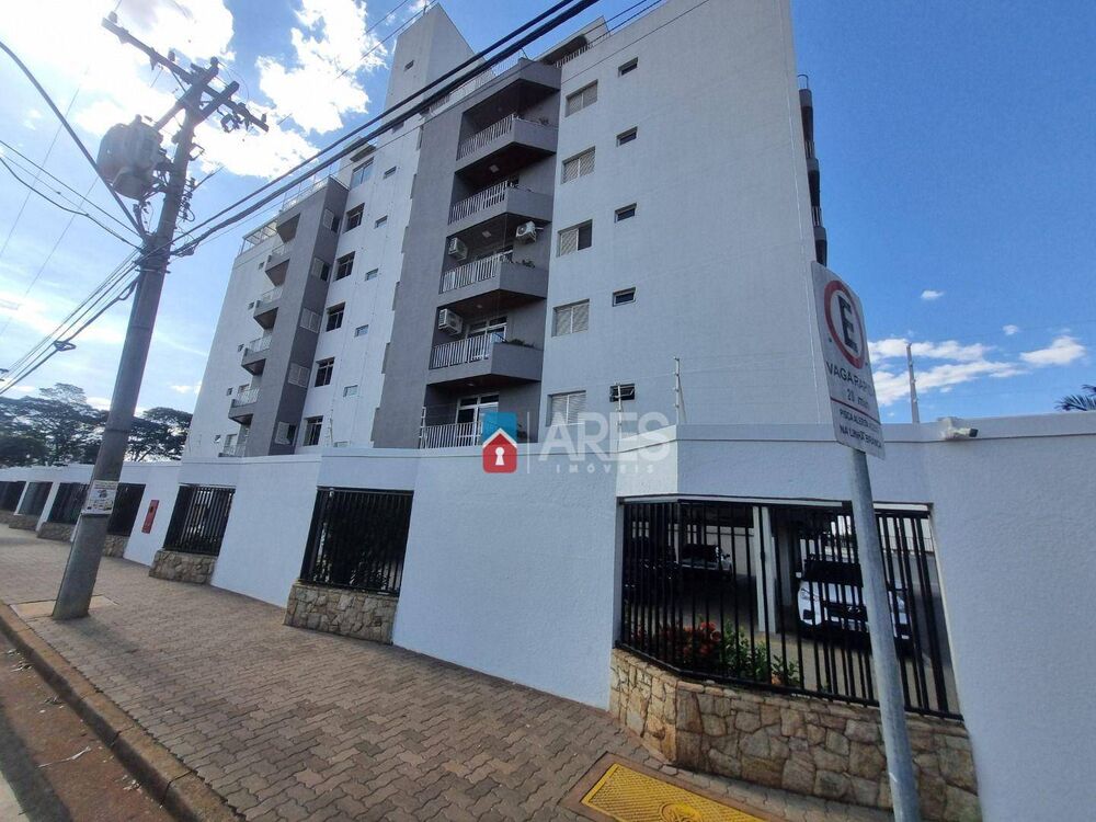 Apartamento à venda com 3 quartos, 227m² - Foto 4