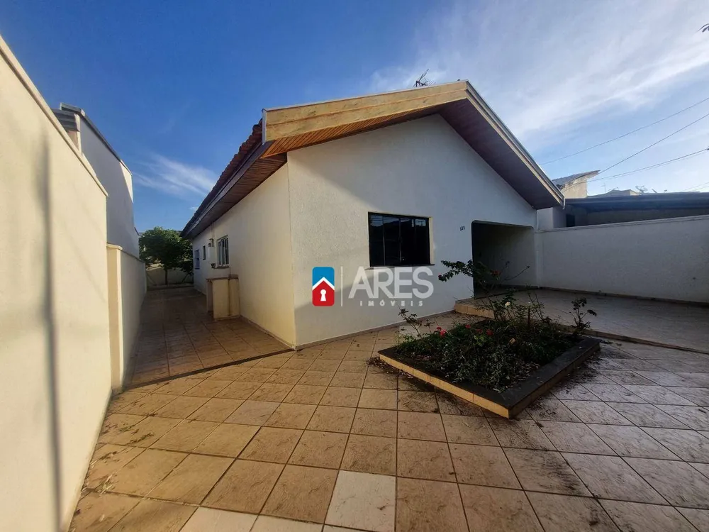 Casa, 3 quartos, 132 m² - Foto 1