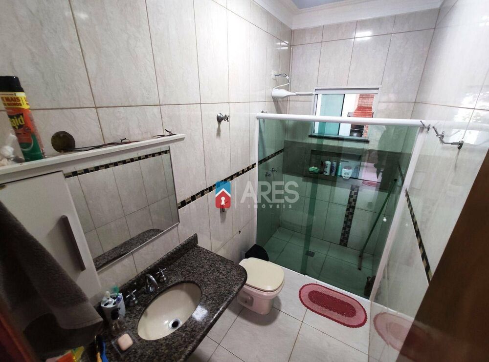 Casa, 3 quartos, 136 m² - Foto 1