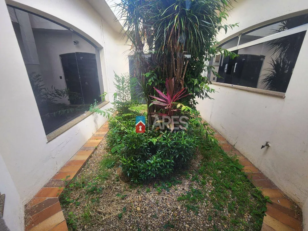 Casa, 5 quartos, 457 m² - Foto 3