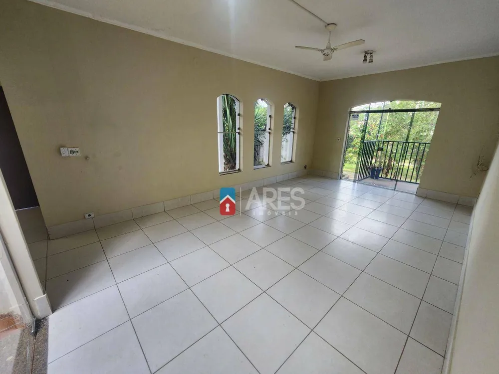 Casa, 5 quartos, 457 m² - Foto 2