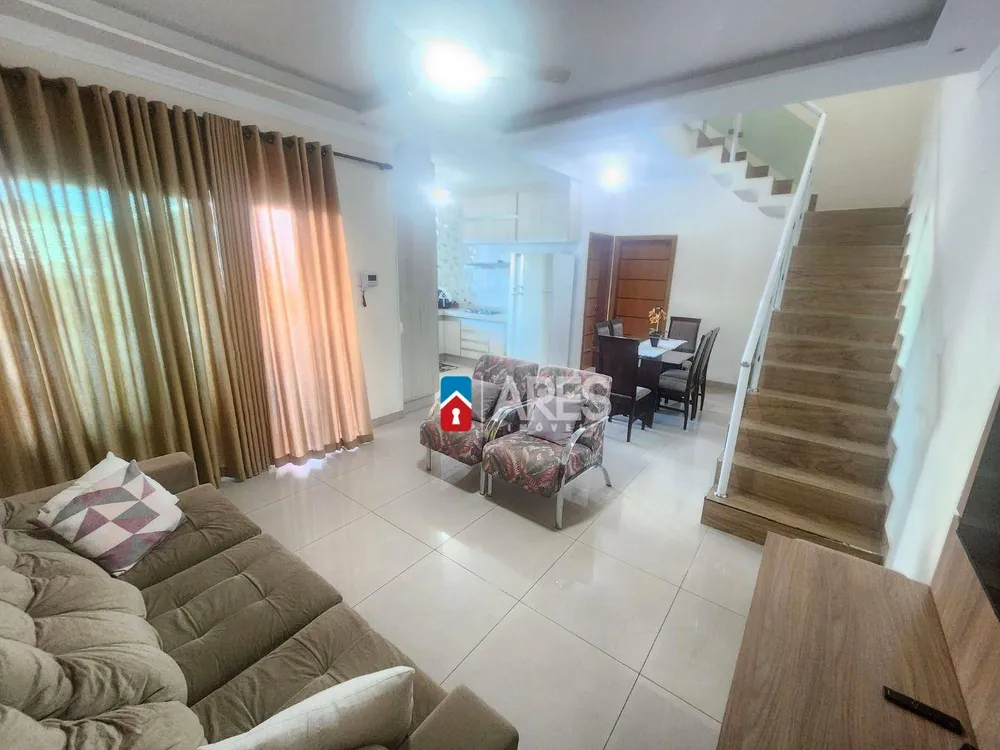 Casa, 3 quartos, 193 m² - Foto 1