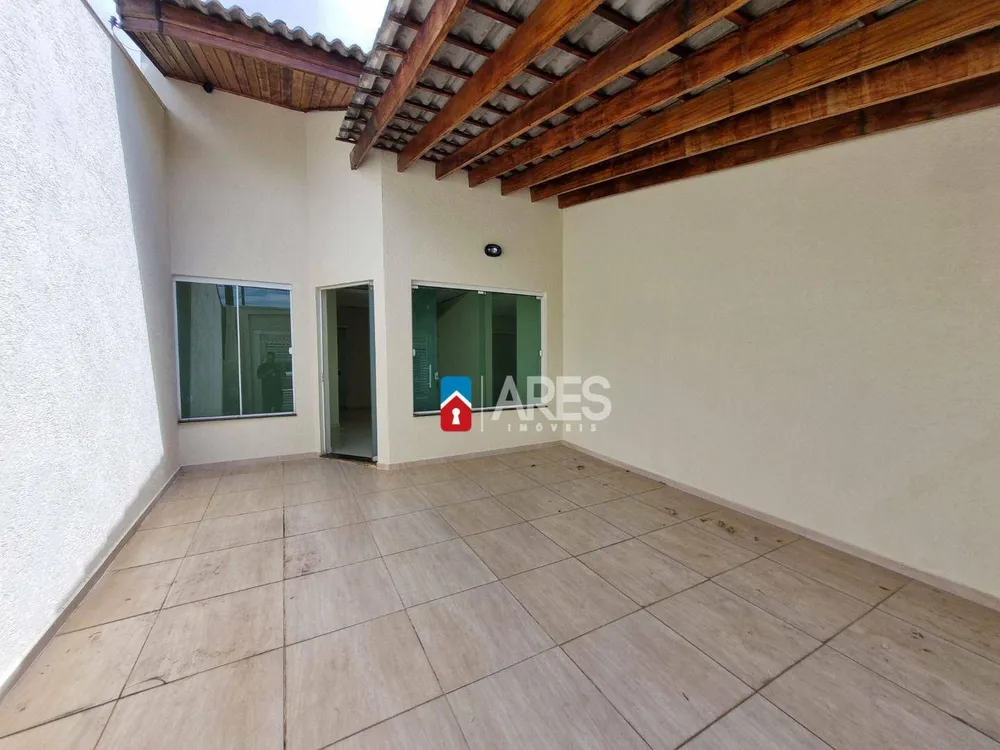 Casa, 3 quartos, 105 m² - Foto 2