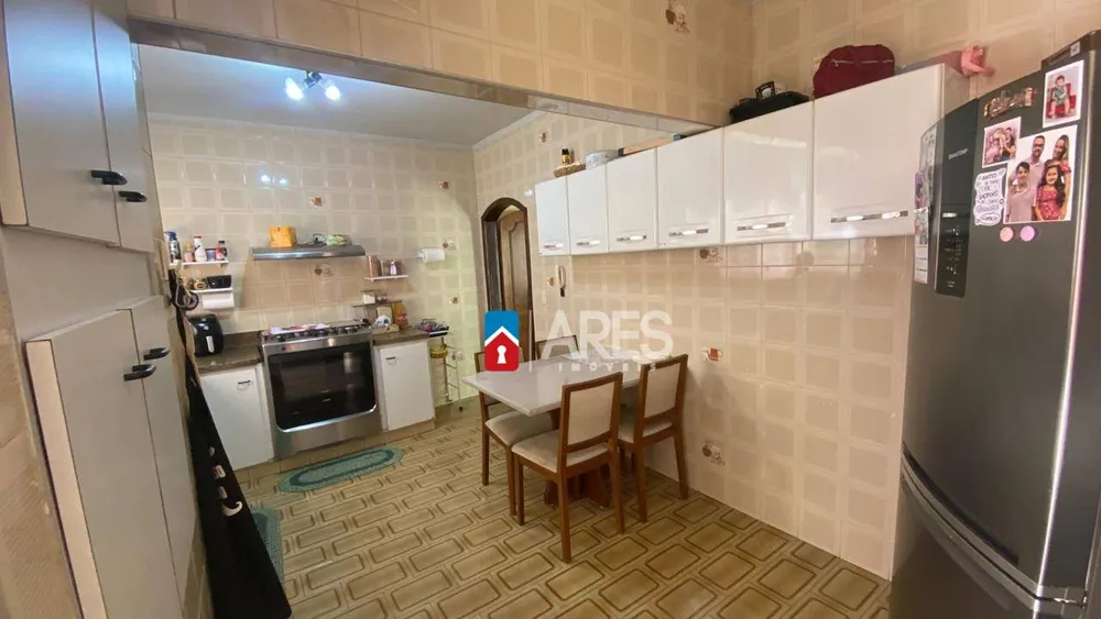 Casa, 3 quartos, 211 m² - Foto 13