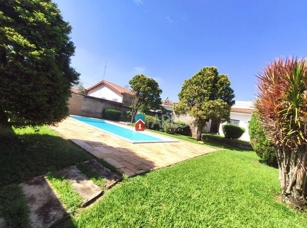 Chácara, 2 quartos, 1045 m² - Foto 2