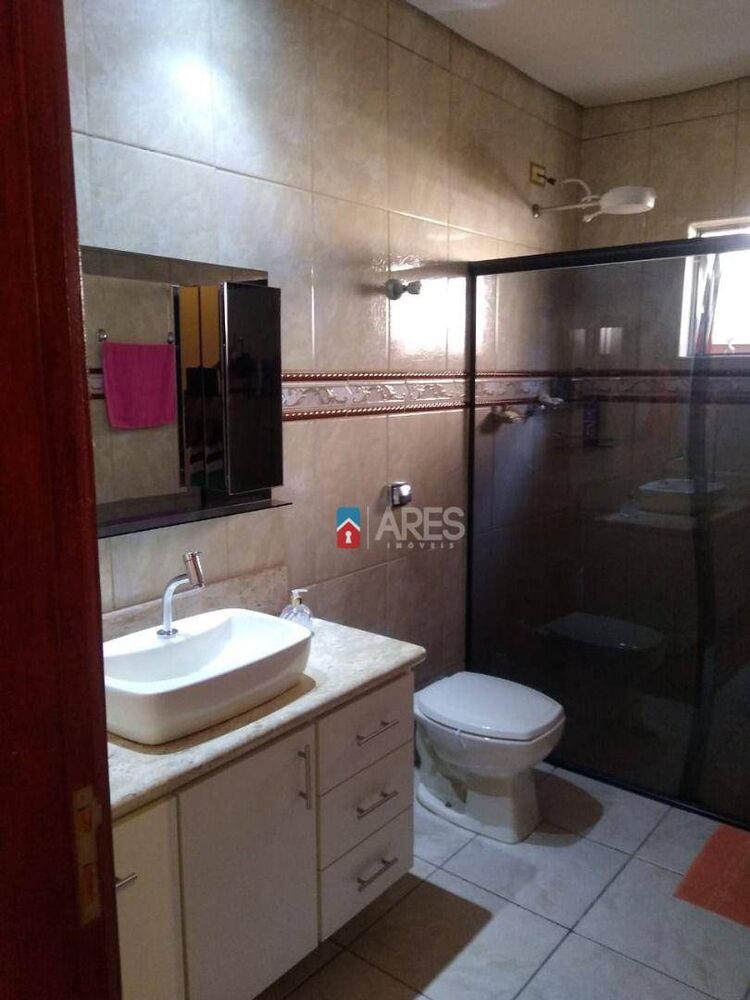 Casa à venda com 2 quartos, 139m² - Foto 5