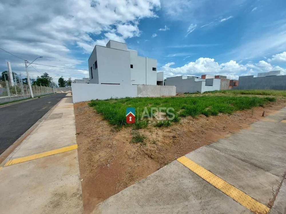 Loteamento e Condomínio, 129 m² - Foto 3
