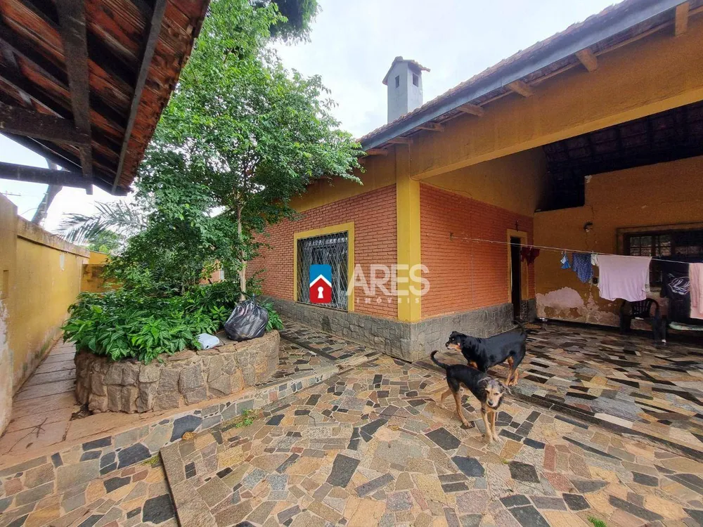 Casa, 4 quartos, 162 m² - Foto 1