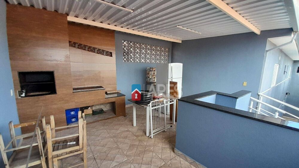Casa, 3 quartos, 200 m² - Foto 2