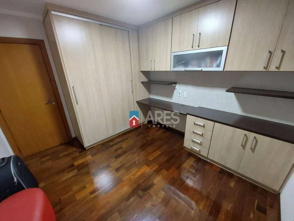 Casa, 3 quartos, 226 m² - Foto 3