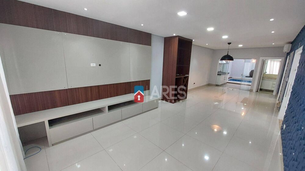 Casa, 4 quartos, 230 m² - Foto 5