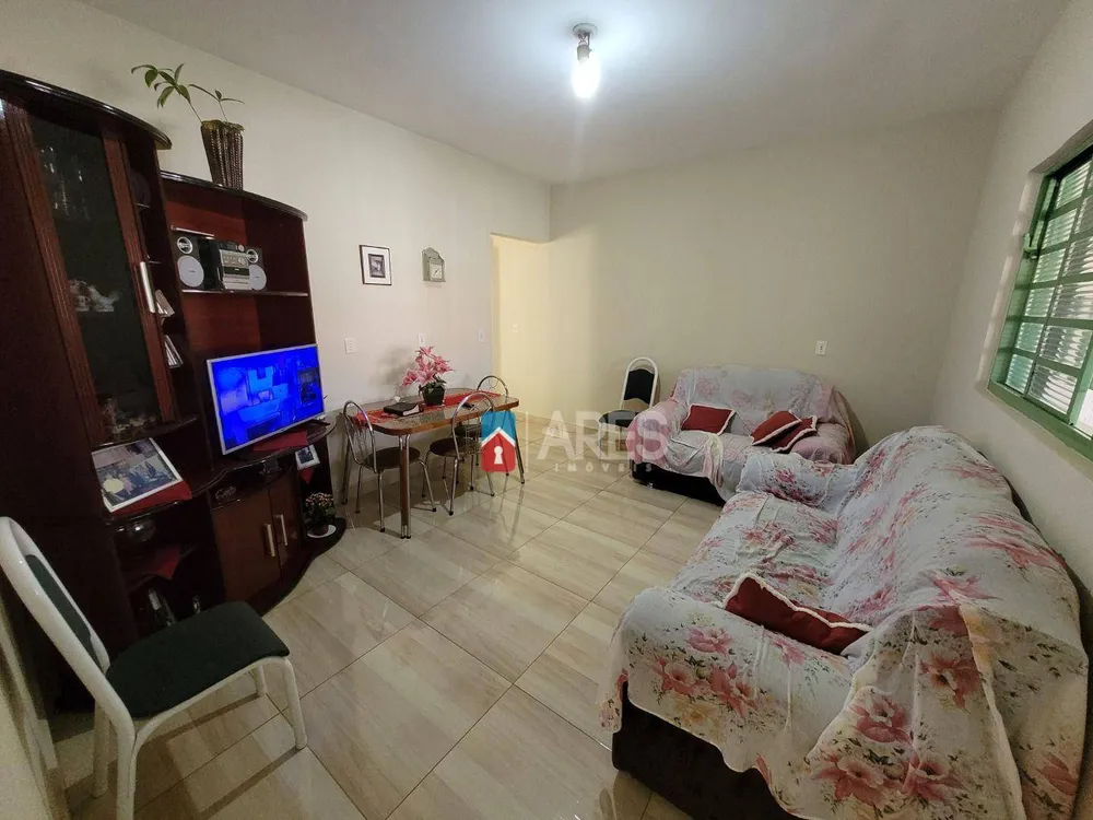Casa, 2 quartos, 100 m² - Foto 1