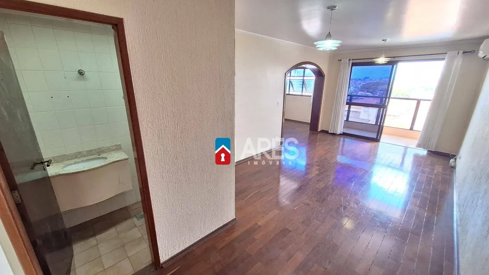 Apartamento, 3 quartos, 130 m² - Foto 2