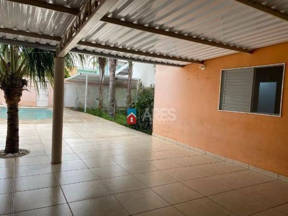 Casa, 2 quartos, 186 m² - Foto 1