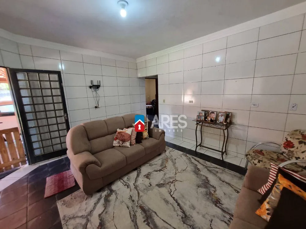 Chácara, 2 quartos, 800 m² - Foto 1