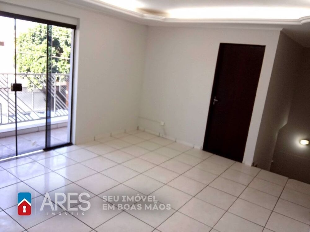 Casa, 3 quartos, 200 m² - Foto 2