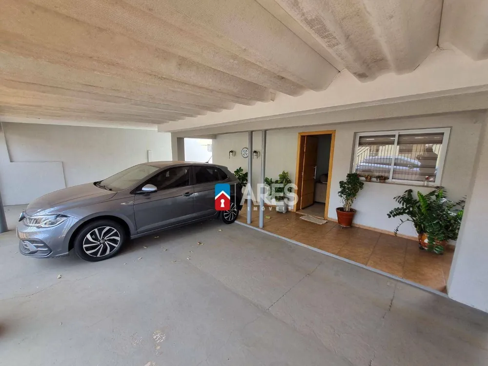 Casa, 3 quartos, 177 m² - Foto 1