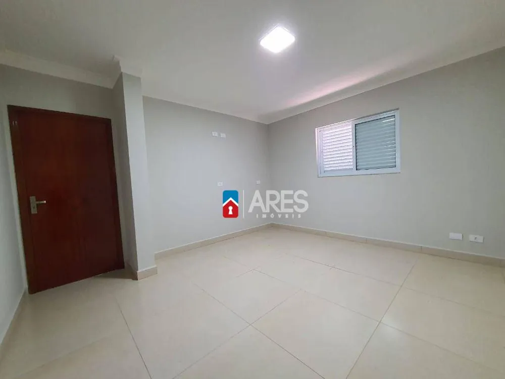 Casa, 4 quartos, 270 m² - Foto 1
