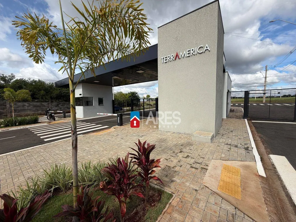 Loteamento e Condomínio, 180 m² - Foto 1