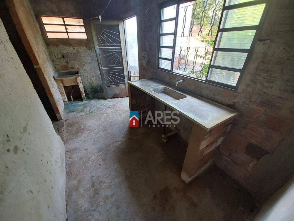 Chácara, 3 quartos, 1260 m² - Foto 2