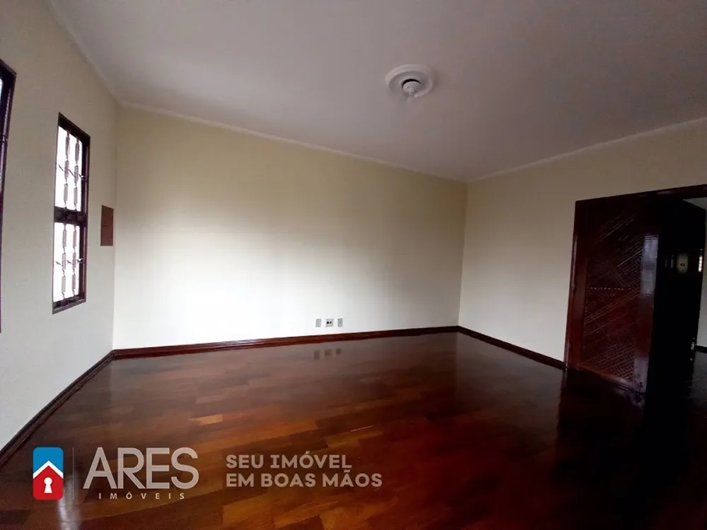 Casa, 4 quartos, 202 m² - Foto 2