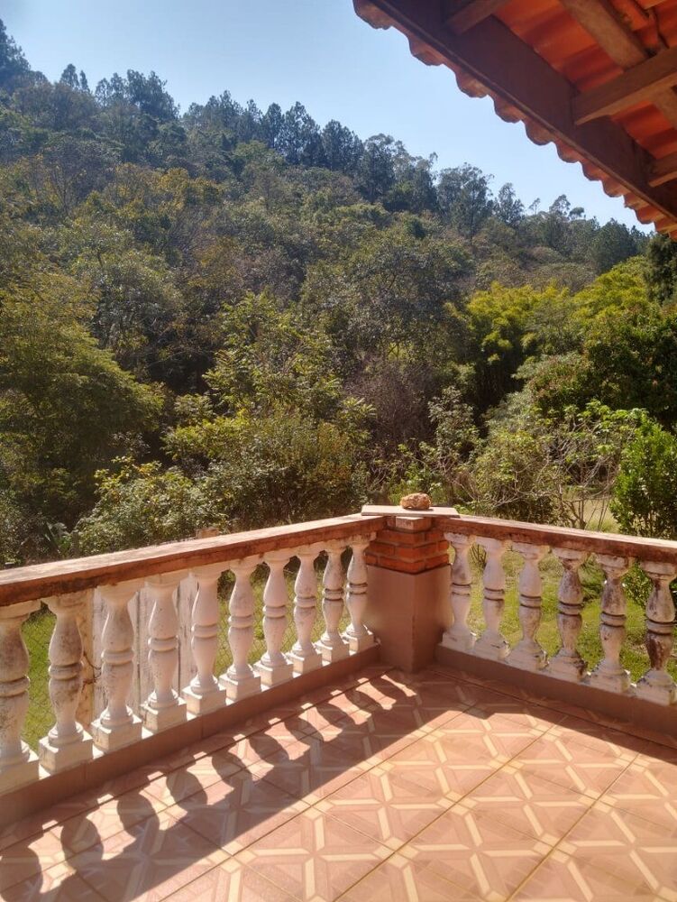 Chácara à venda com 4 quartos, 600m² - Foto 2