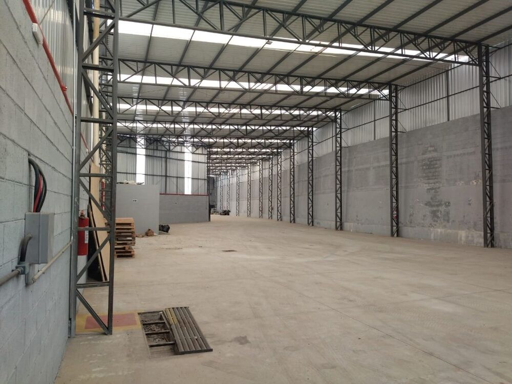 Depósito-Galpão, 2000 m² - Foto 1