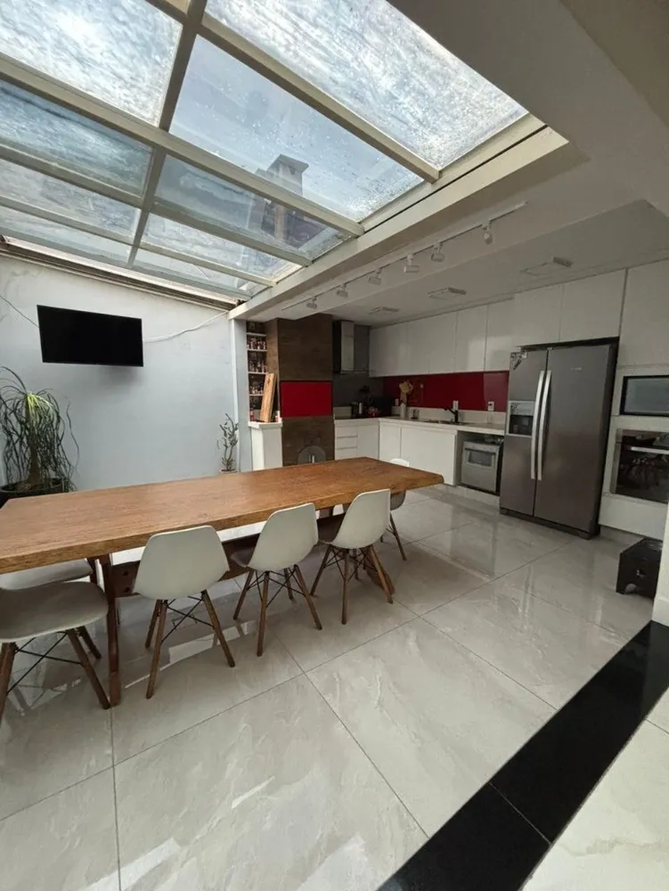 Casa, 4 quartos, 250 m² - Foto 6
