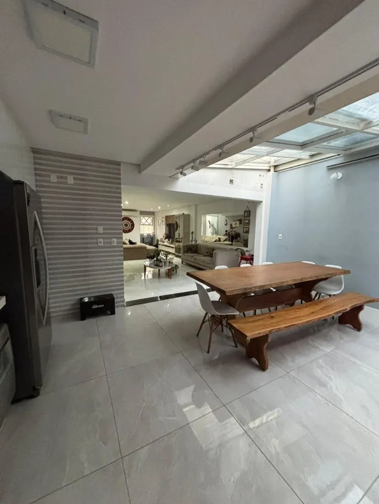 Casa, 4 quartos, 250 m² - Foto 11
