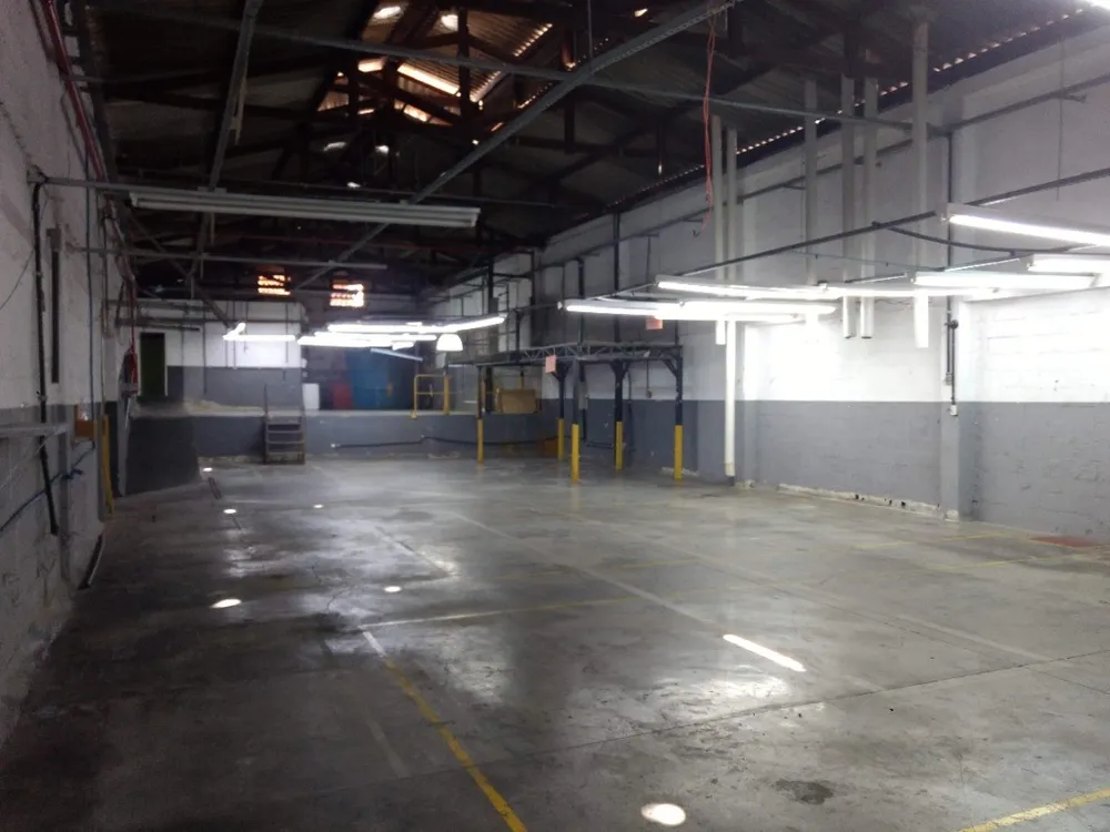 Depósito-Galpão, 1000 m² - Foto 1