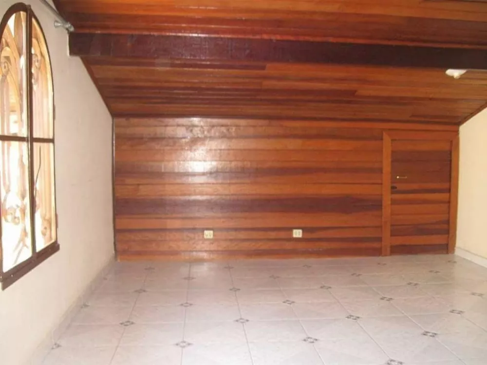 Sobrado à venda com 3 quartos, 180m² - Foto 3